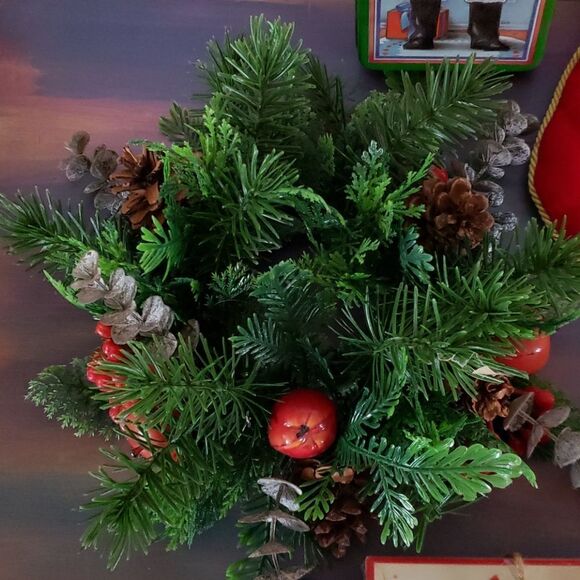 Lot of 6 Christmas Items - Picture 5 of 9